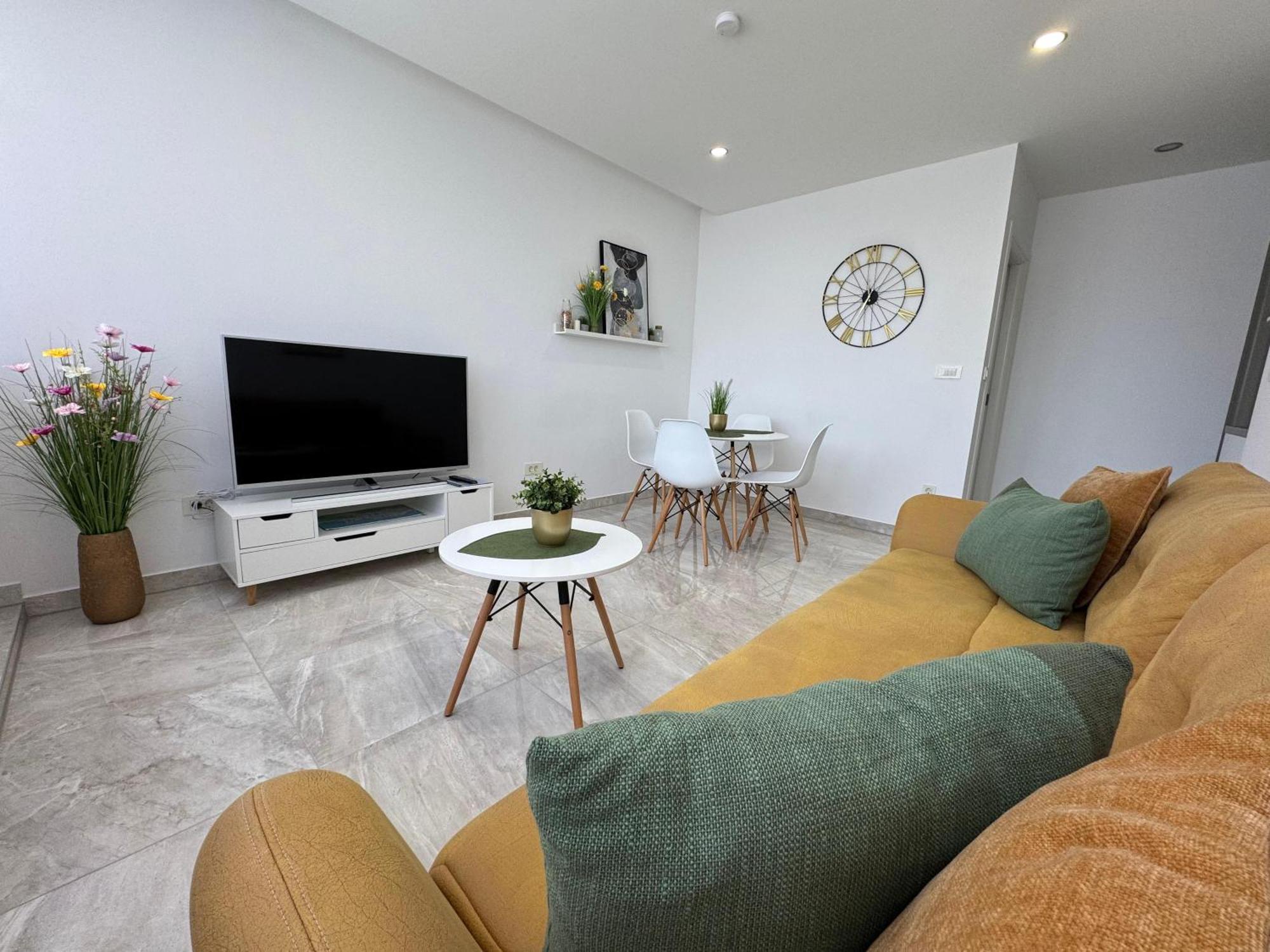 Apartment Ivy